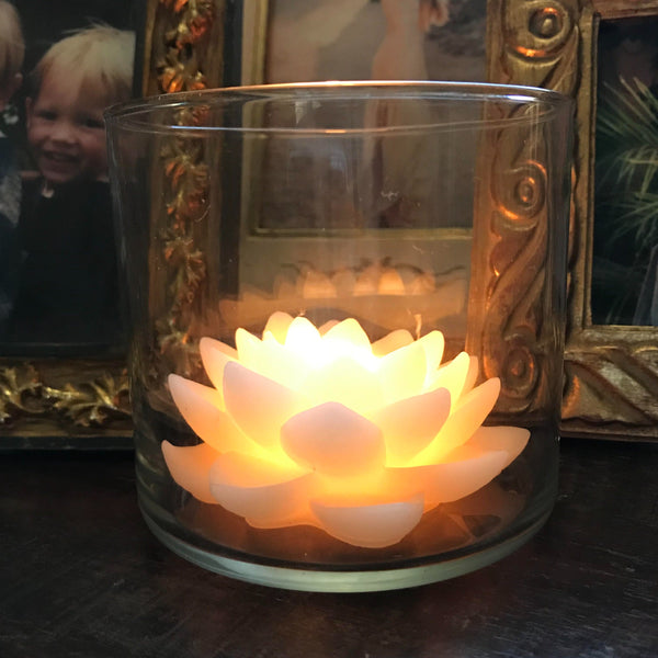LOTUS flower Candle, Pure beeswax candle, Sculptural Pillar Candles, L –  BEE Zero Waste