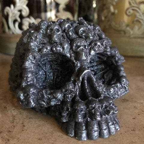 Skull of Bones Candle