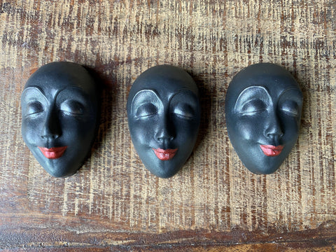 Porcelain Faces - Guest Soap Set of 4